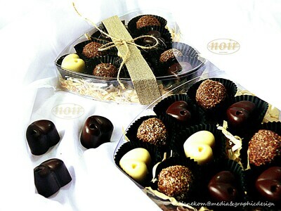 Beautiful 16 chocolates/truffles mix. gold base heart shaped chocolates/truffles Noir gift box. 3 in stock.