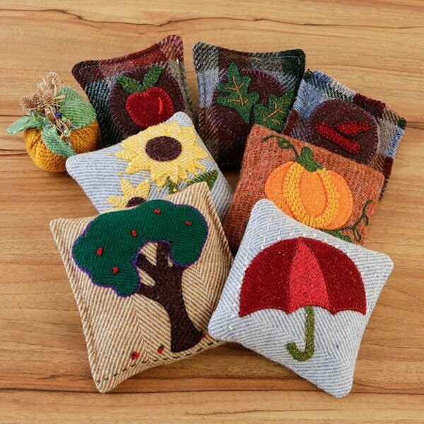 tiny cushions