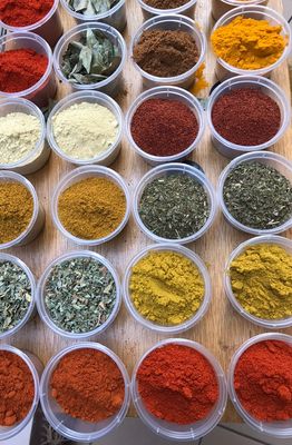 Curry blends. Restaurant favourites