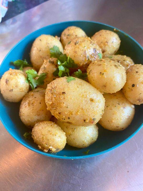 Butter me up ! Seasoning for spuds, veggies, chicken or breads. Tart up soups or pasta too. Butter me up ! Seasoning for spuds, veggies, chicken or breads. Tart up soups or pasta too.
