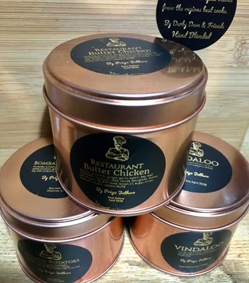 Curry at home kit, Bombay potatoes, butter chilli chicken and vindaloo 3 tins. Great gift 🎁