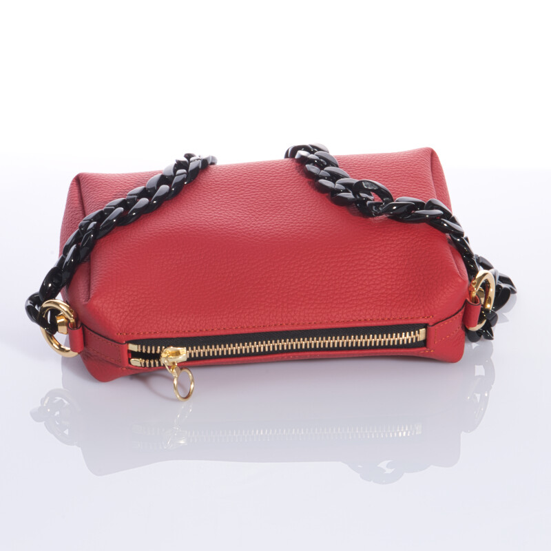 Lola Red