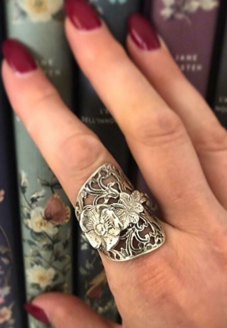 Anello INTERO ROSA TRAFORATO antica posata