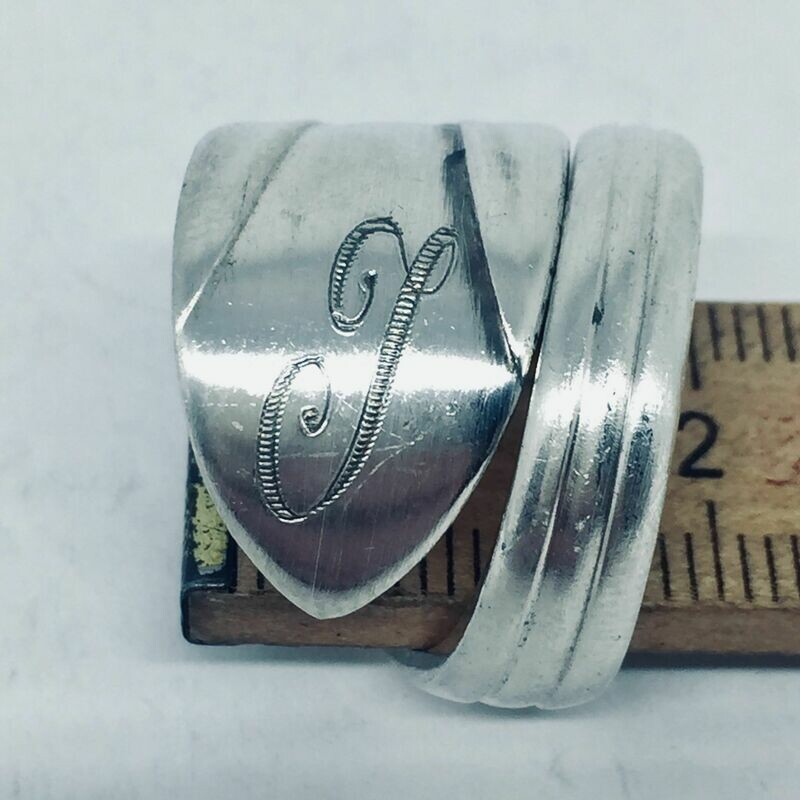 Anello SPIRALE INIZIALE &quot;I&quot; antica posata