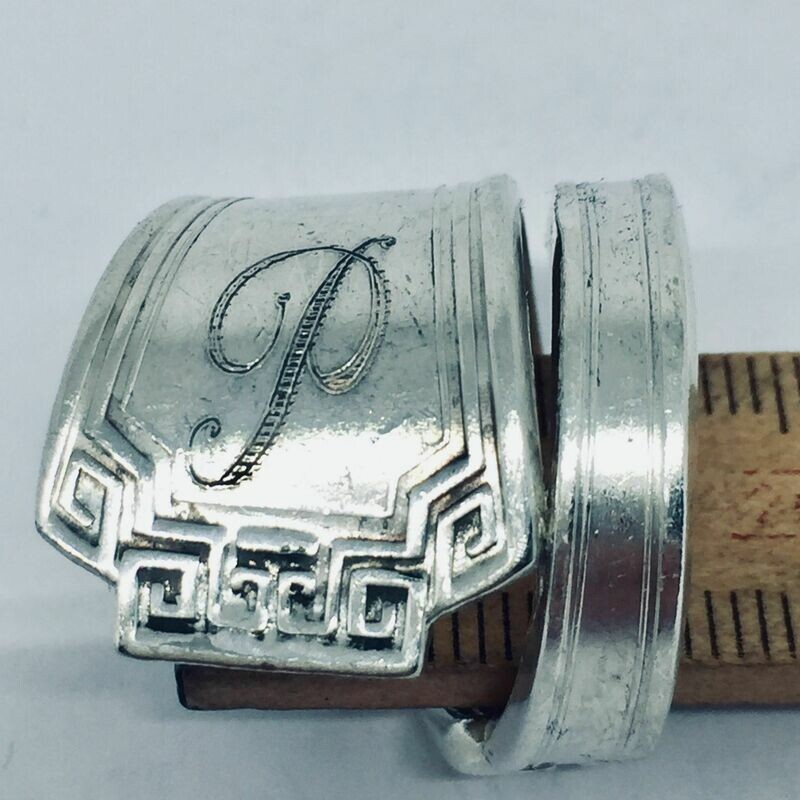 Anello SPIRALE INIZIALE &quot;P&quot; antica posata