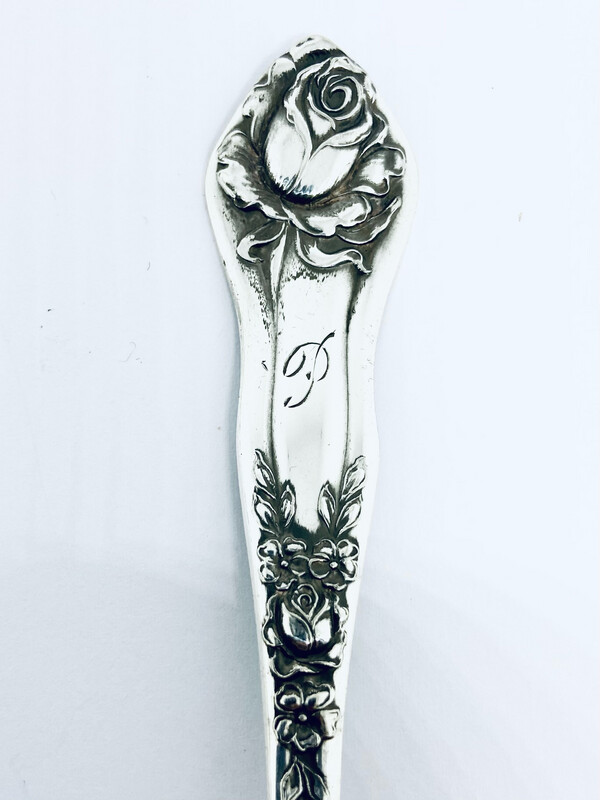 Anello SPIRALE INIZIALE &quot;P&quot; antica posata