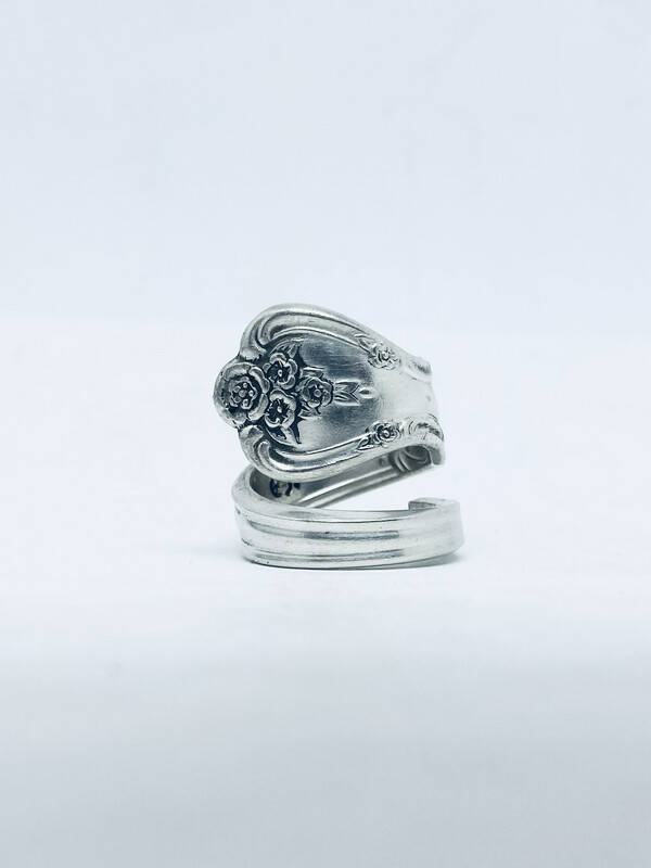 Anello SPIRALE MANICO CUCCHIAINO antica posata in argento