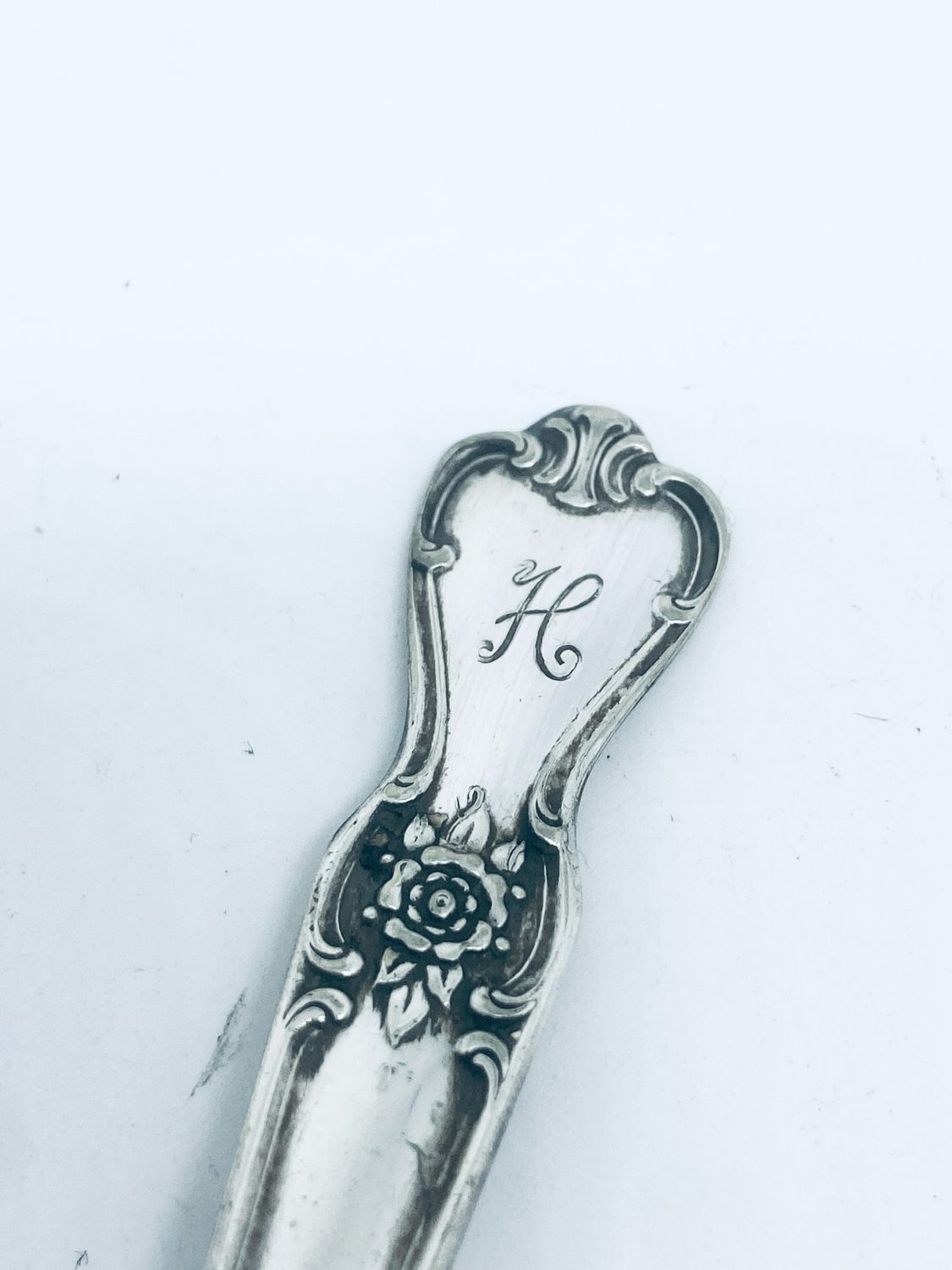 Anello SPIRALE INIZIALE &quot;H&quot; antica posata