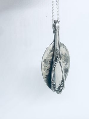Ciondolo/Pendente &quot;CUCCHIAINO INTERO MARTELLATO &quot; antica posata