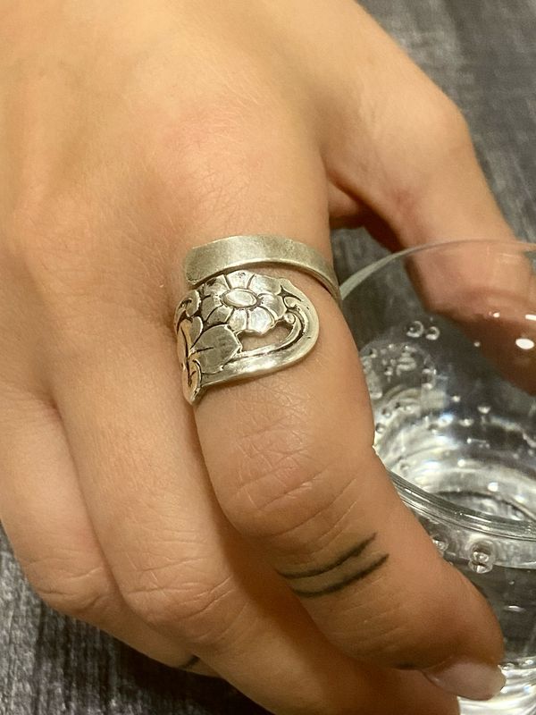 Anello SPIRALE/CLASSICO FIORE TRAFORATO LIBERTY 925 MANICO CUCCHIAINO antica posata in argento