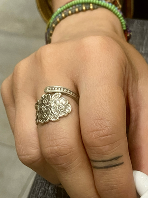Anello SPIRALE/CLASSICO TEMPESTA DI FIORI  MANICO CUCCHIAINO antica posata in argento 925