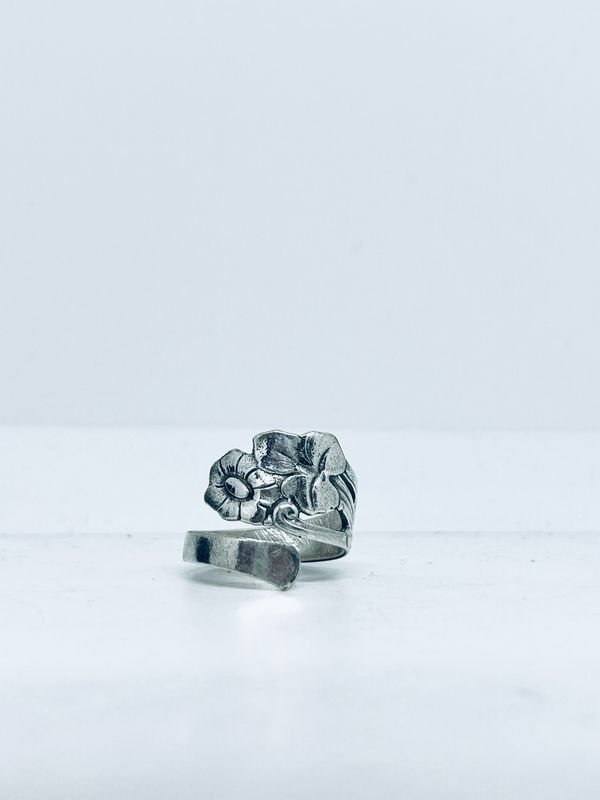 Anello SPIRALE/CLASSICO ACETOSELLA TRAFORATO LIBERTY 925 MANICO CUCCHIAINO antica posata in argento