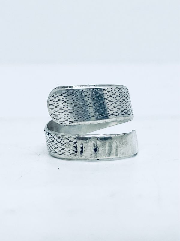 Anello SPIRALE FERMACRAVATTA  antico fermacravatta in argento 835