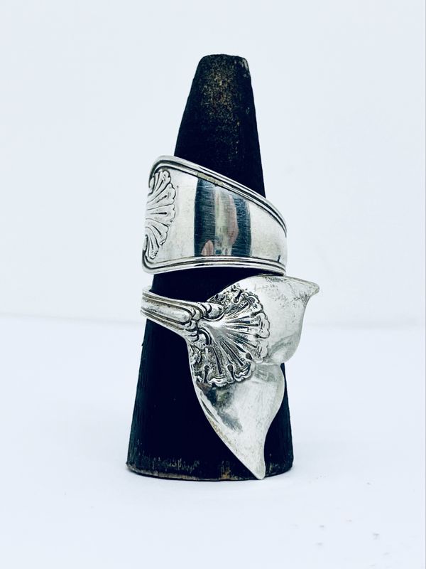 Anello CODA BALENA “CONCHIGLIA” antica posata in argento