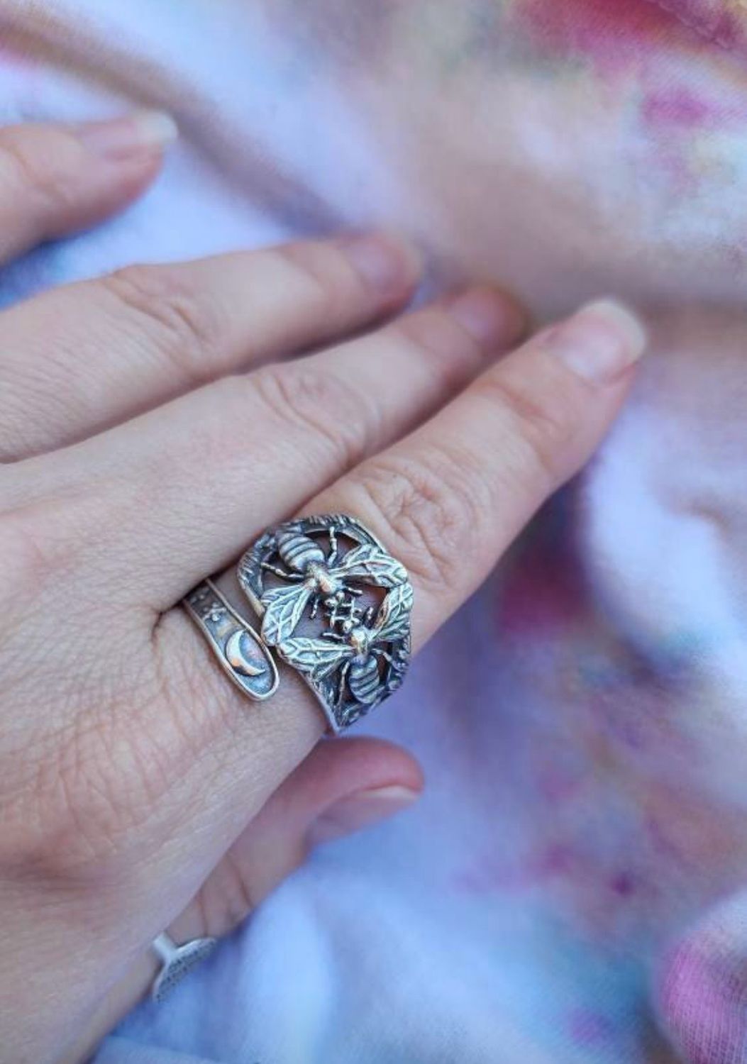 Anello SPIRALE API antica posata