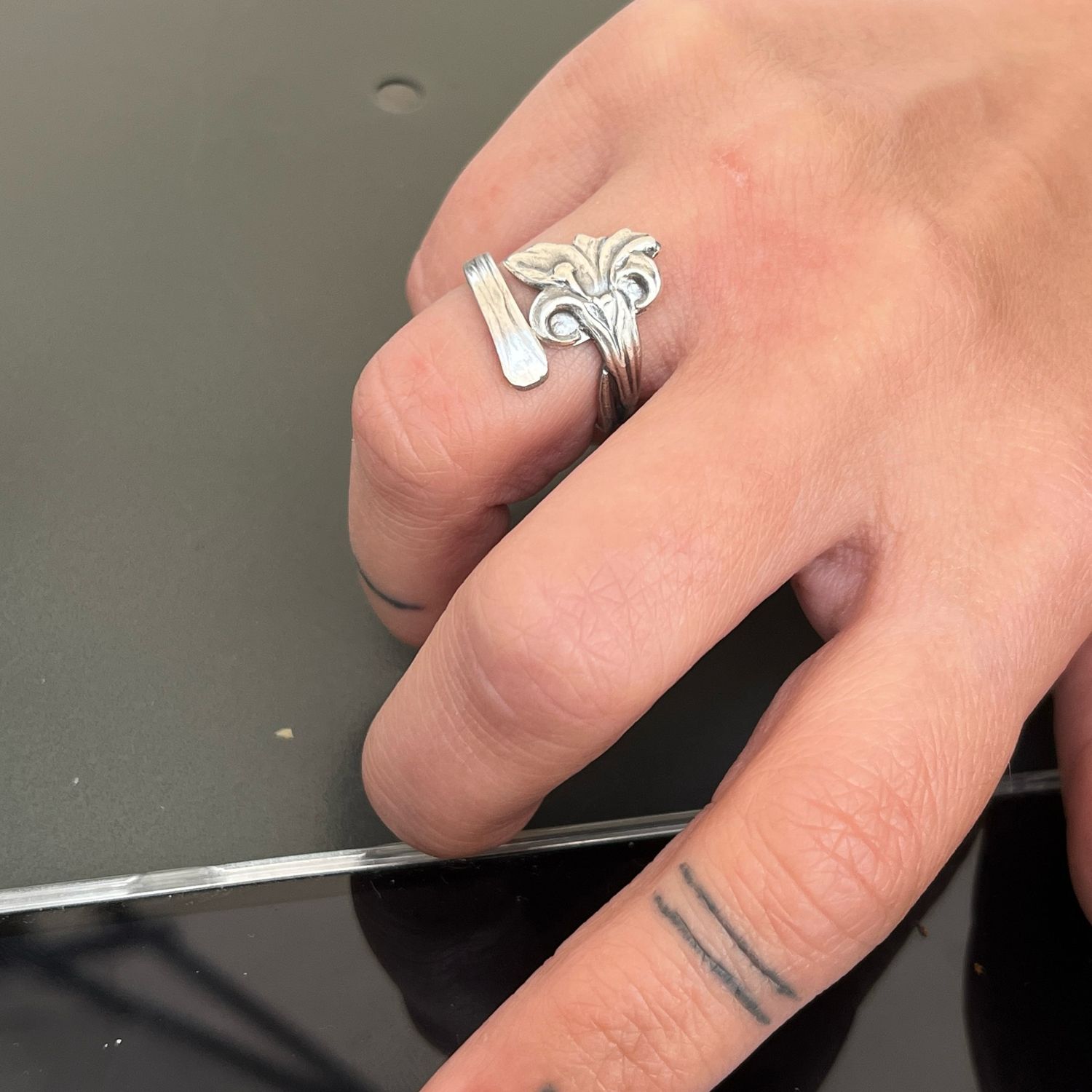 Anello  SPIRALE “GIGLIO” MANICO CUCCHIAINO antica posata in argento