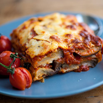 Aubergine, mozzarella &amp; tomato bake