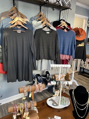 Curvy Women’s Clothing
