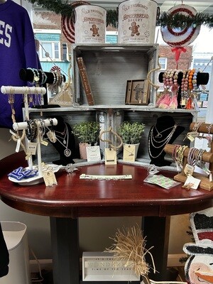Boutique accessories