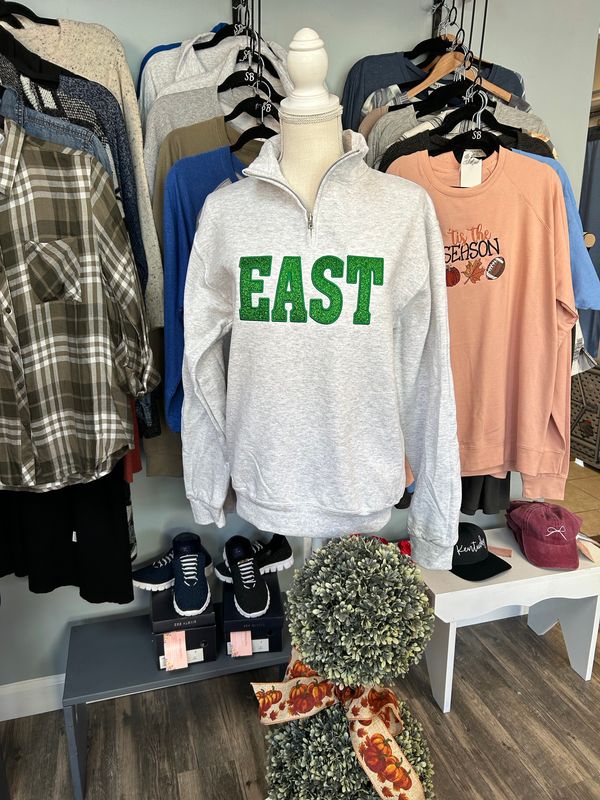 East 1/4 zip Sweatshirt