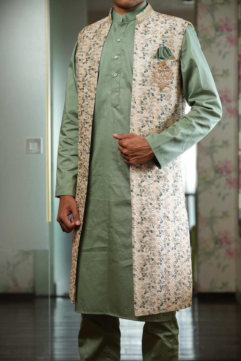 Embroidery White Indo-Western Sherwani