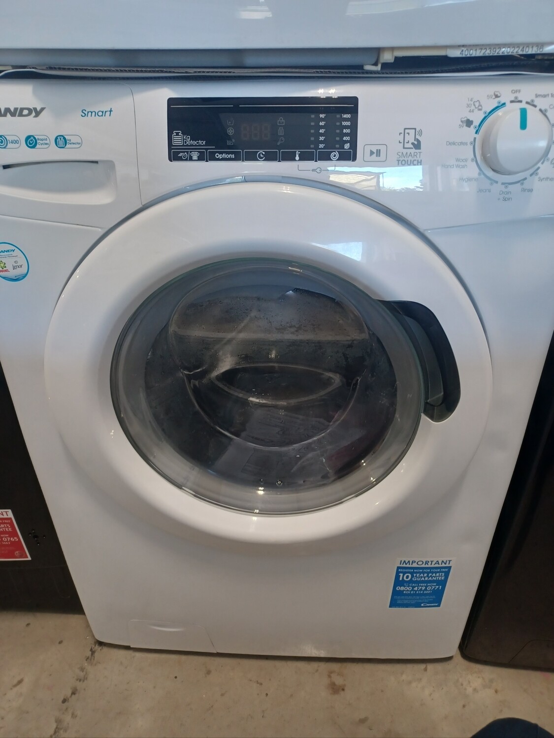 Candy CS149TE/1-80 Freestanding 9KG 1400 Spin Washing Machine New Graded + 12 Month Guarantee Note on pictures dents on front