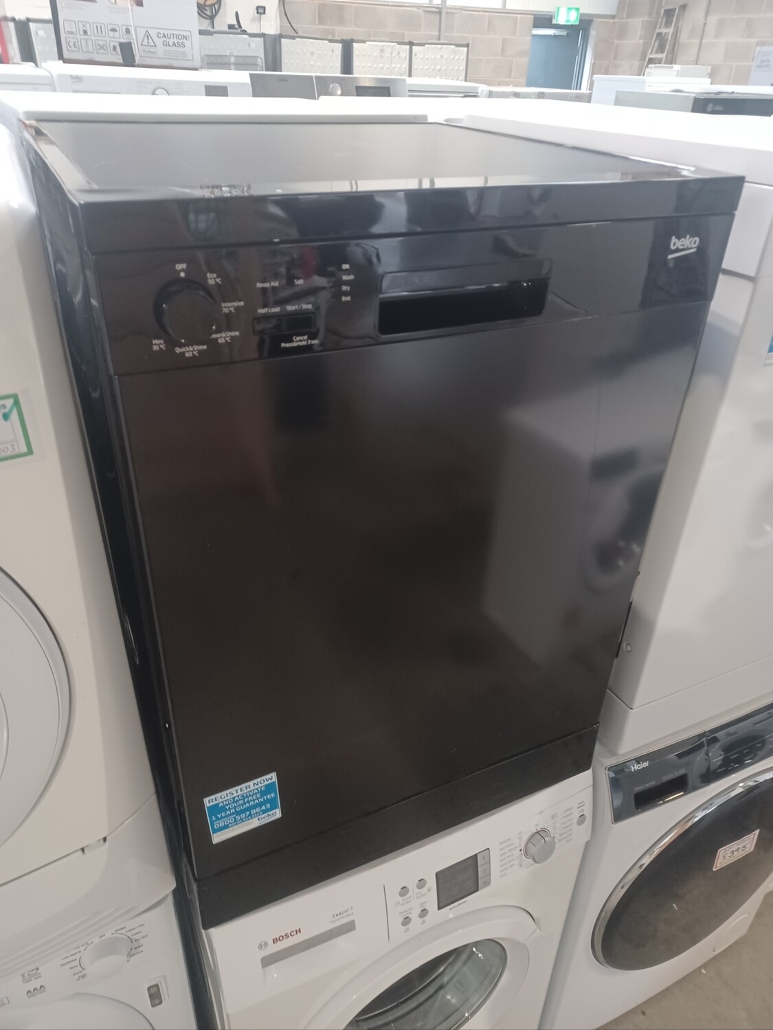 Beko DFN05R11B 60cm Freestanding Full Size Dishwasher in Black - Refurbished + 6 Months Guarantee 