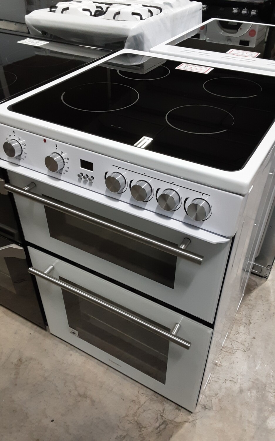Hisense HDE3211BWUK 60cm Electric Cooker with Ceramic Hob - White - A/A Rated - New Graded 12 Month Guarantee 