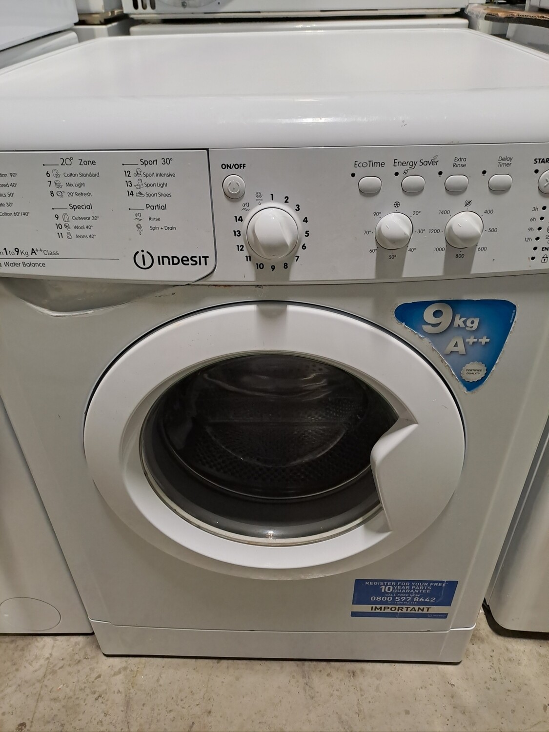 Indesit IWC91482 9kg Load 1400 Spin Washing Machine - White - Refurbished - 6 Month Guarantee. This item is located in our Whitby Road Shop 