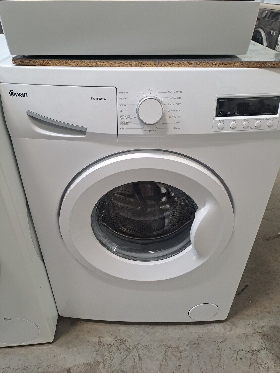 Swan SW15831W 8kg Load, 1200 Spin Washing Machine - White - Refurbished + 6 Month Guarantee. This item is located at our Whitby Road Shop