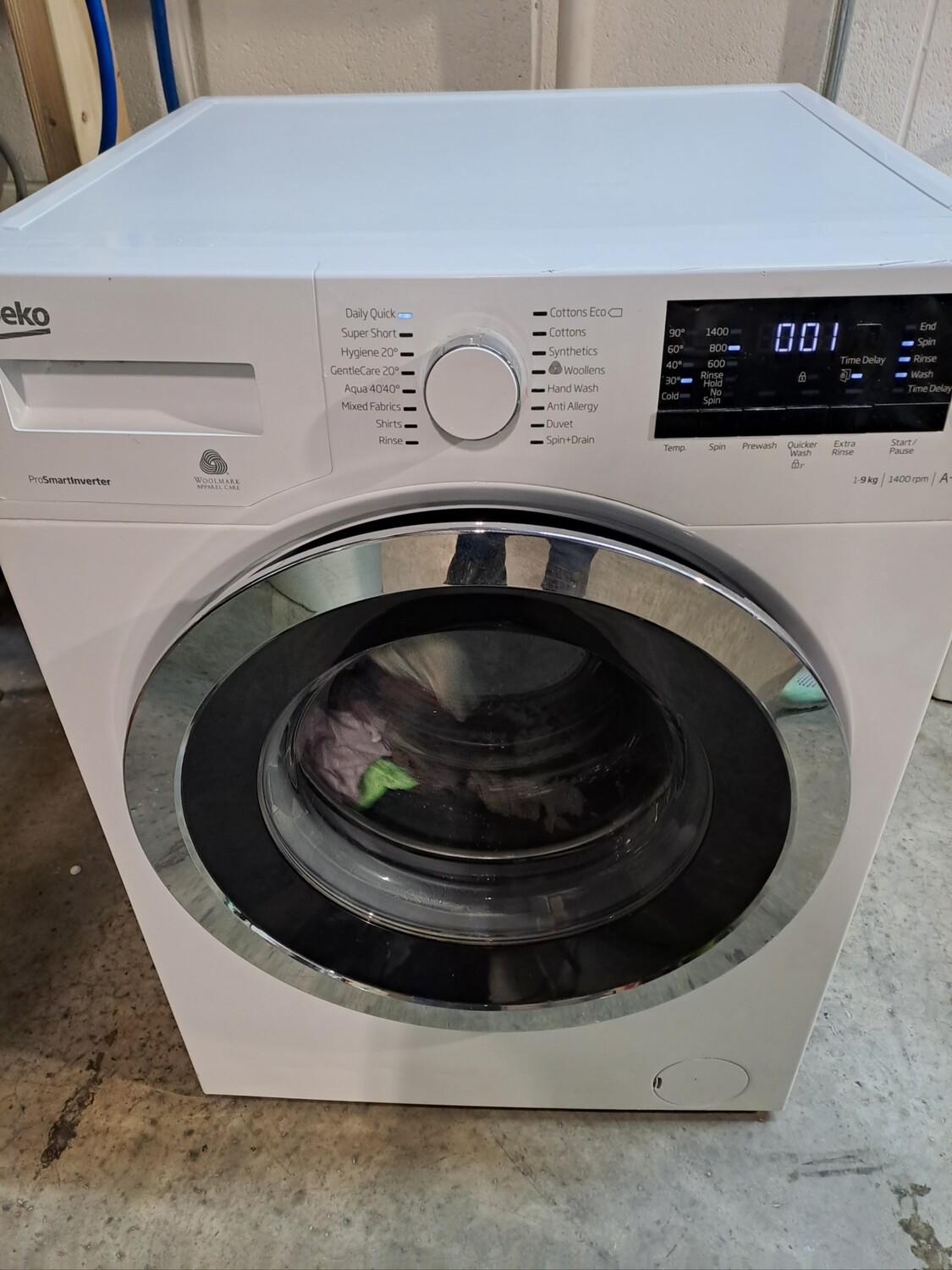 Beko WX943440W 9KG 1400rpm Washing Machine White A+++ H84 W59.5 D64cm Refurbished + 6 Month Guarantee