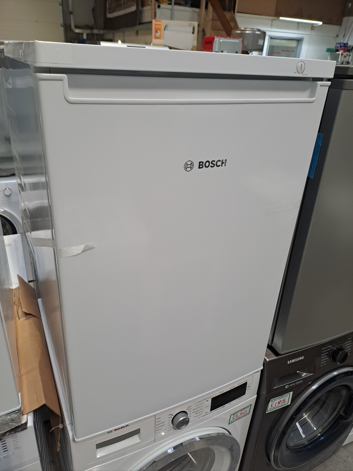 Bosch GVT15NWEAG/01 Under Counter Freezer White H85 x W56 New Graded REDUCED 27.01.24, Located in our Whitby Road shop