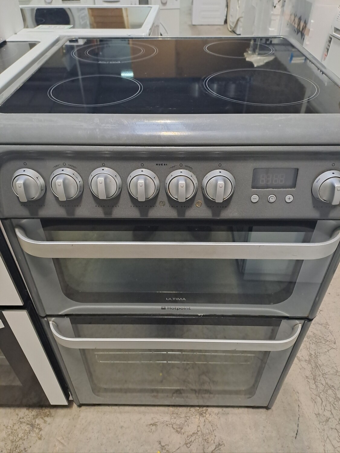 Hotpoint HUE61GS 60cm Electric cooker Twin Cavity Double Oven Ceramic Hob - Grey - Refurbished + 6 month guarantee. This item is located in our Whitby Road Shop 