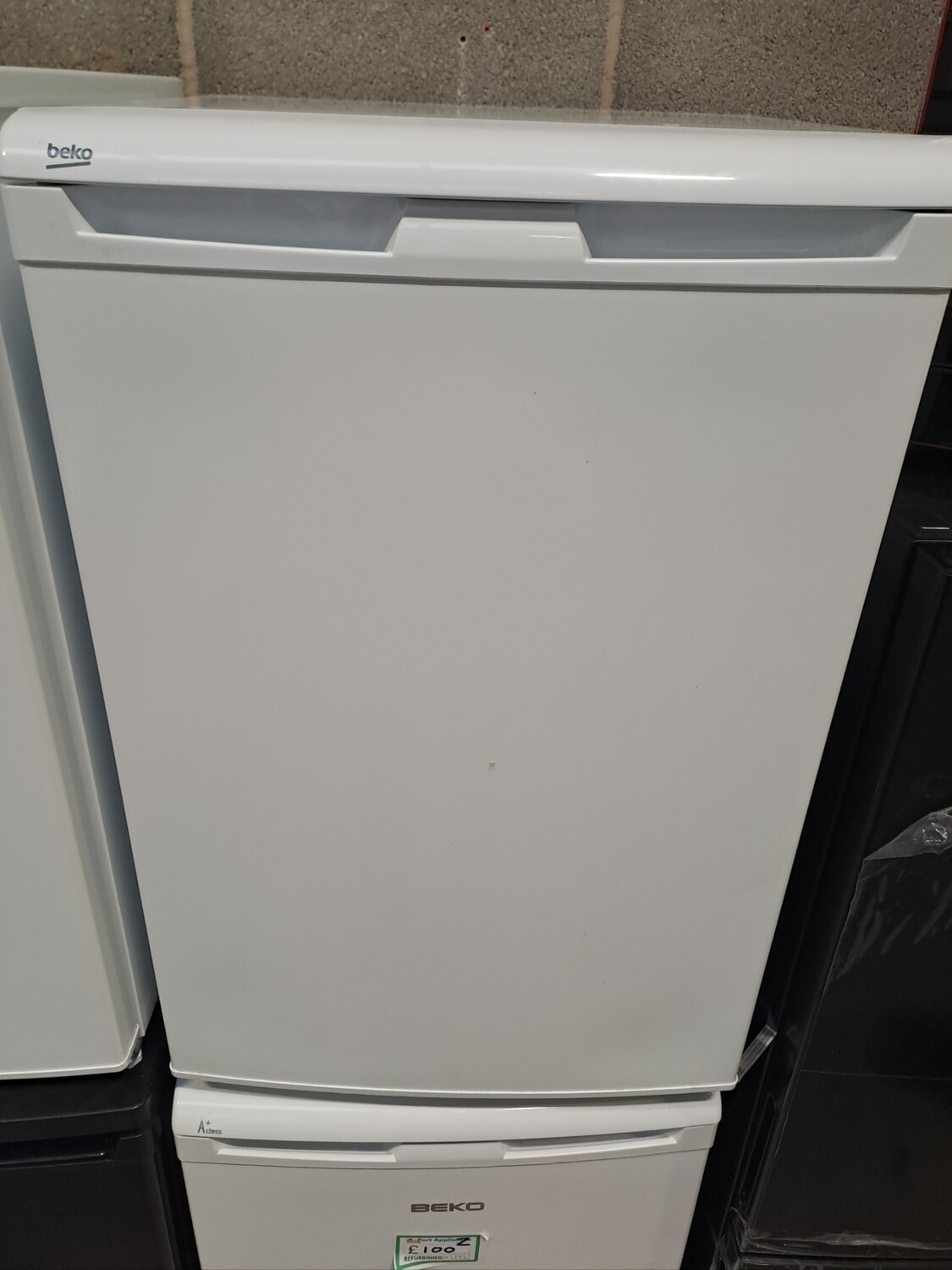 Beko FXS3584W Under Counter Freezer White H85 x W55 Refurbished 6 Month Guarantee