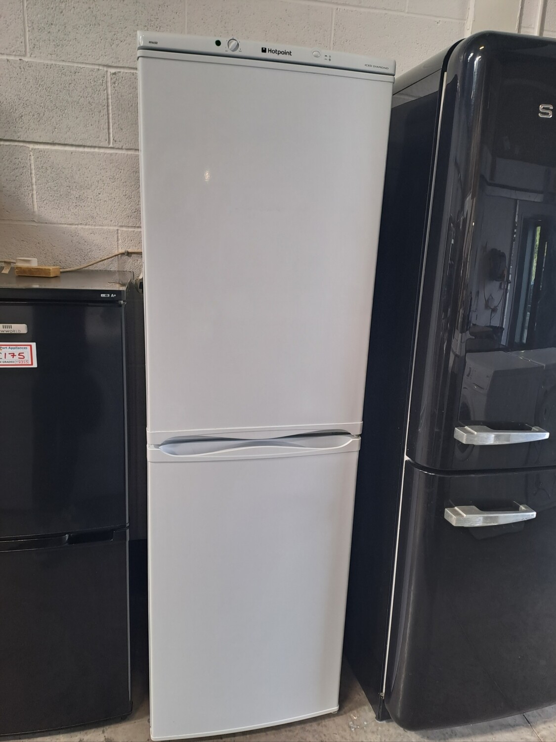 Hotpoint FFA52P Fridge Freezer White H174 x W55 x D60 Refurbished 6 Month Guarantee. This item is located in our Whitby Road Shop 
