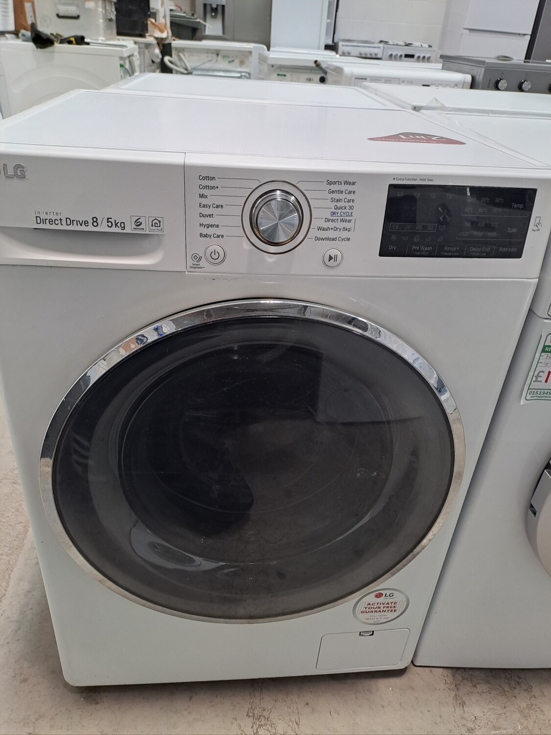 LG F4J8FH2W 8kg 1400 Spin Washer Dryer - White - Refurbished - 6 Month Guarantee. This item is located in our Whitby Road Shop 