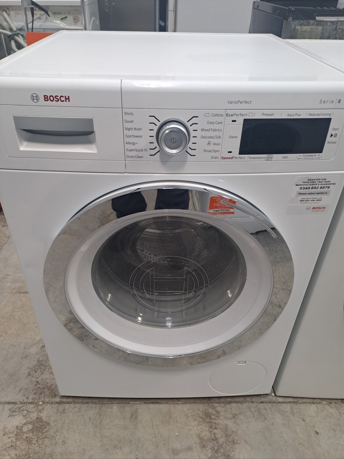 Bosch Serie 8 WAW32560GB 8kg Load 1400 Spin Washing Machine - White - Refurbished - 6 Month Guarantee
