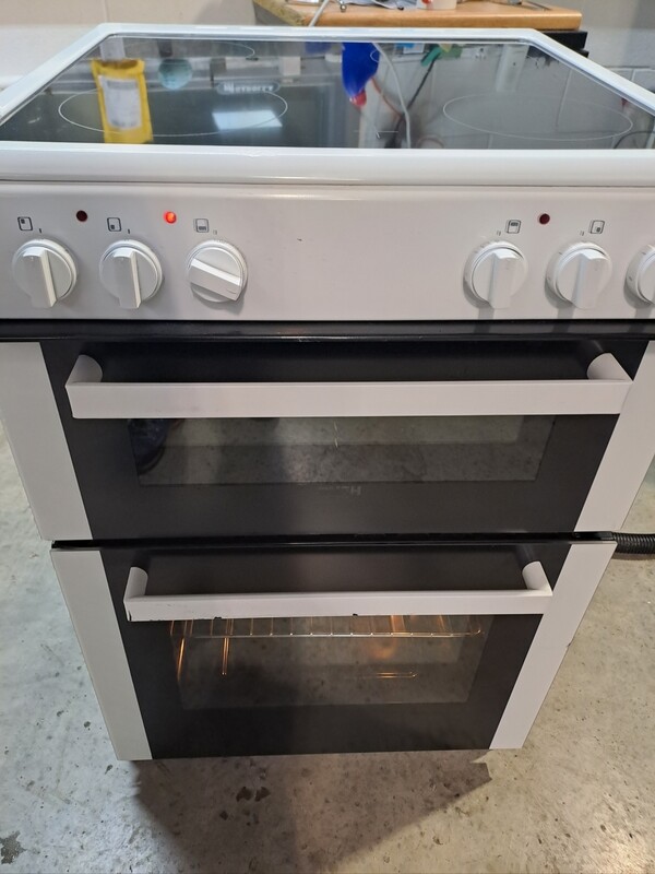 Bush BT60ELW 60cm Electric Cooker Ceramic Hobs White - Refurbished + 6 ...