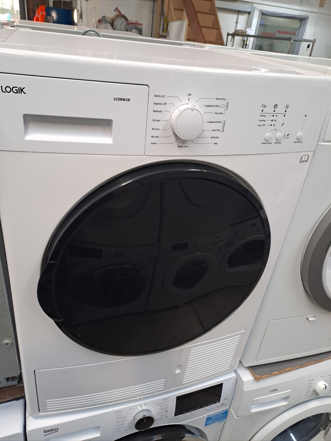Logik LCD8W18 Condenser Dryer White
