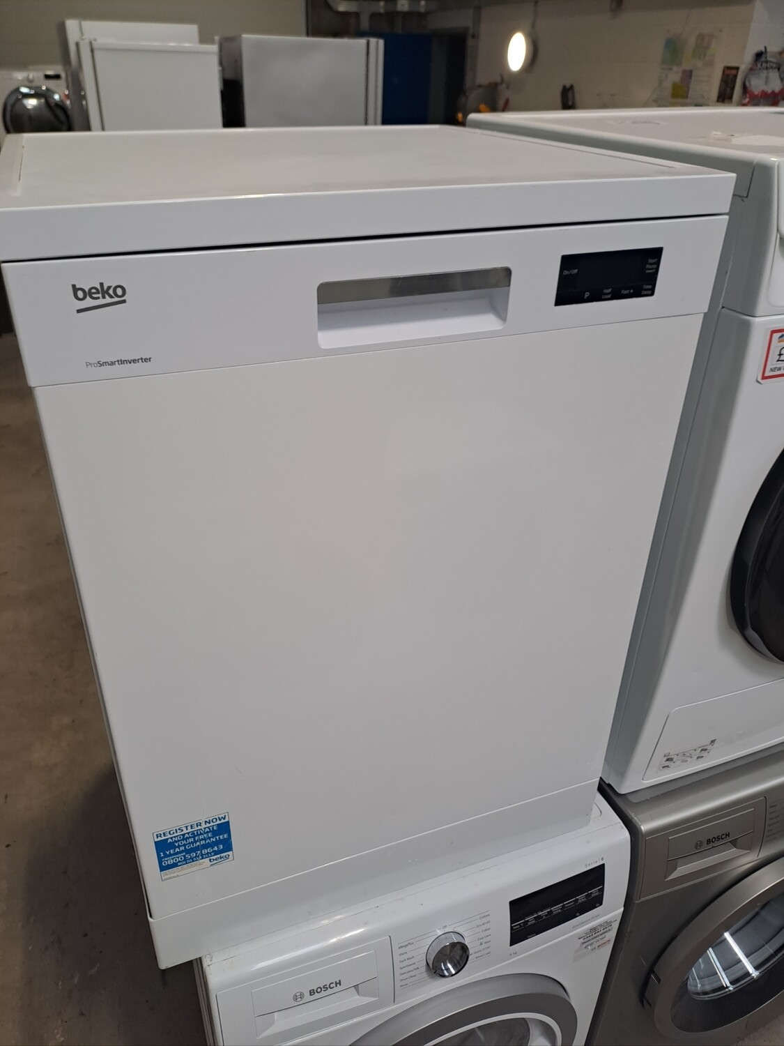 Beko DFN16420W 60cm Freestanding Full Size Dishwasher White - Refurbished + 6 Months Guarantee 