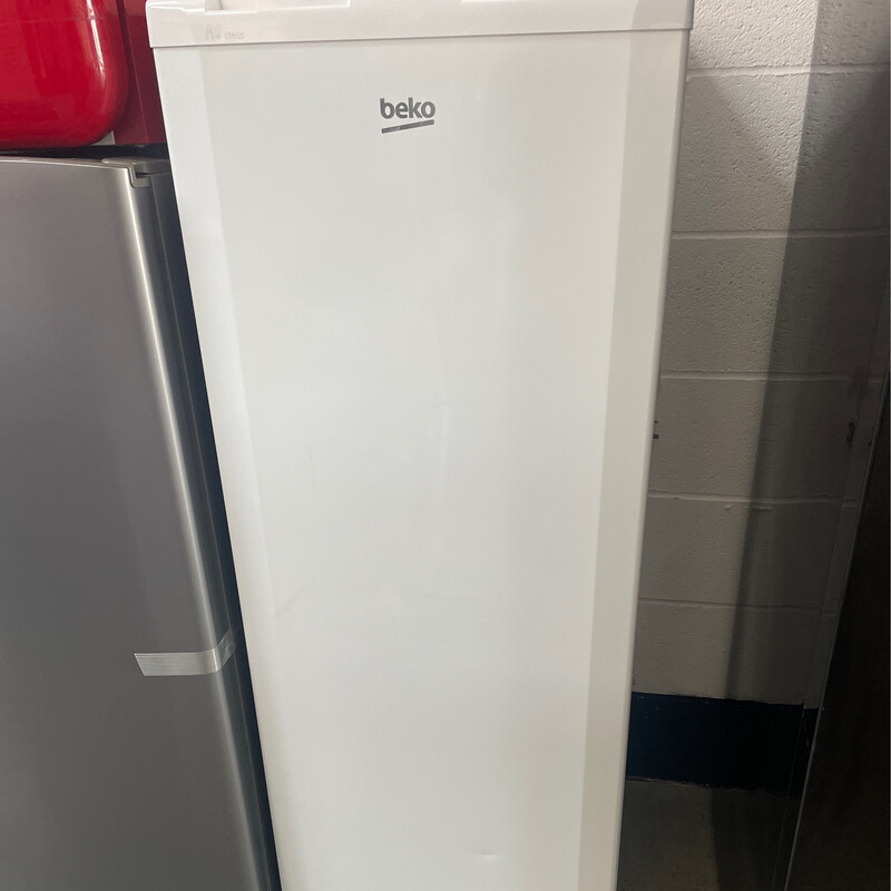 Beko LXS553W Undercounter Larder Fridge H85 x W55 D57 White