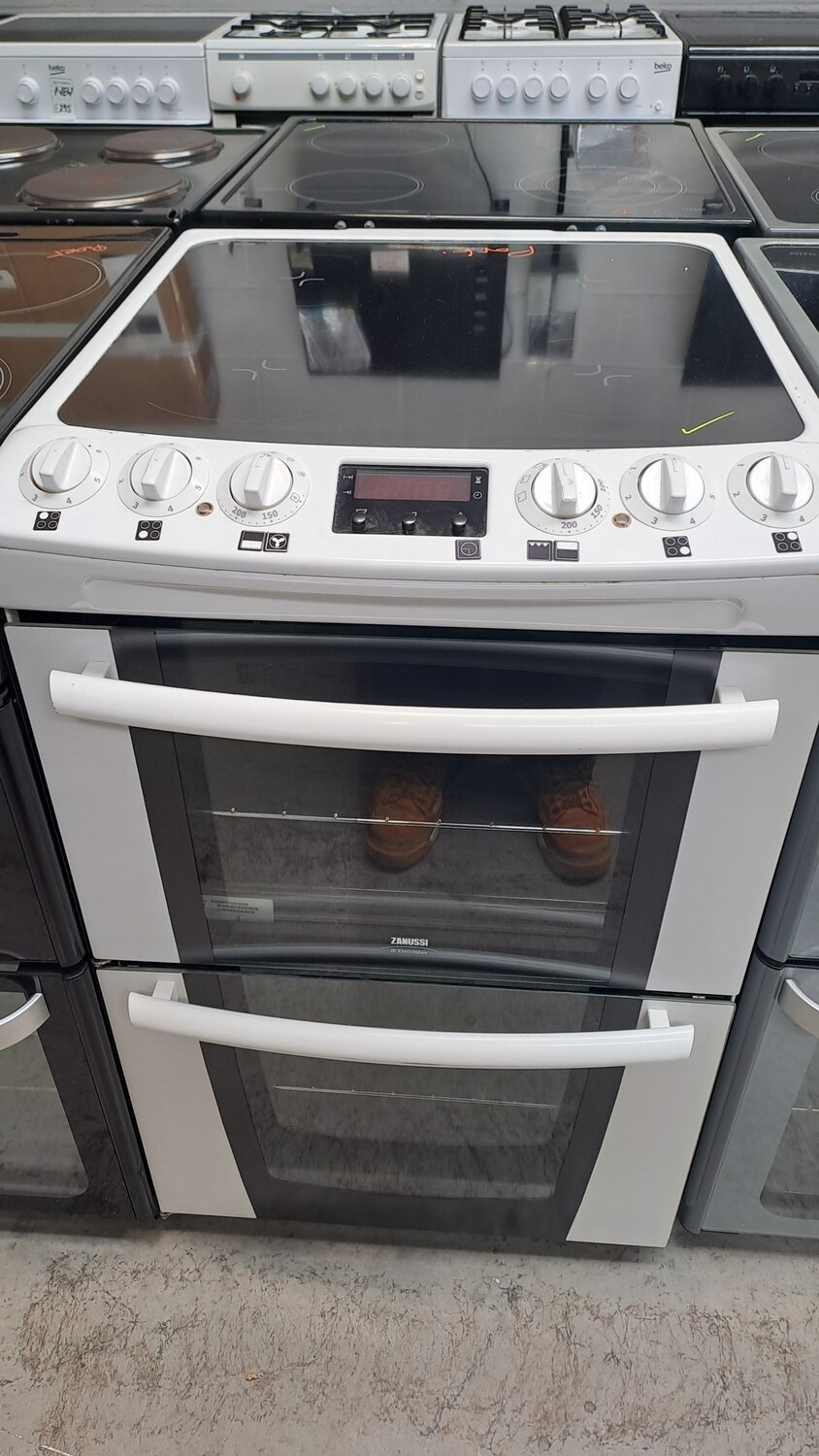 Zanussi ZKC5540W 55cm Electric cooker Twin Cavity Double Oven Ceramic