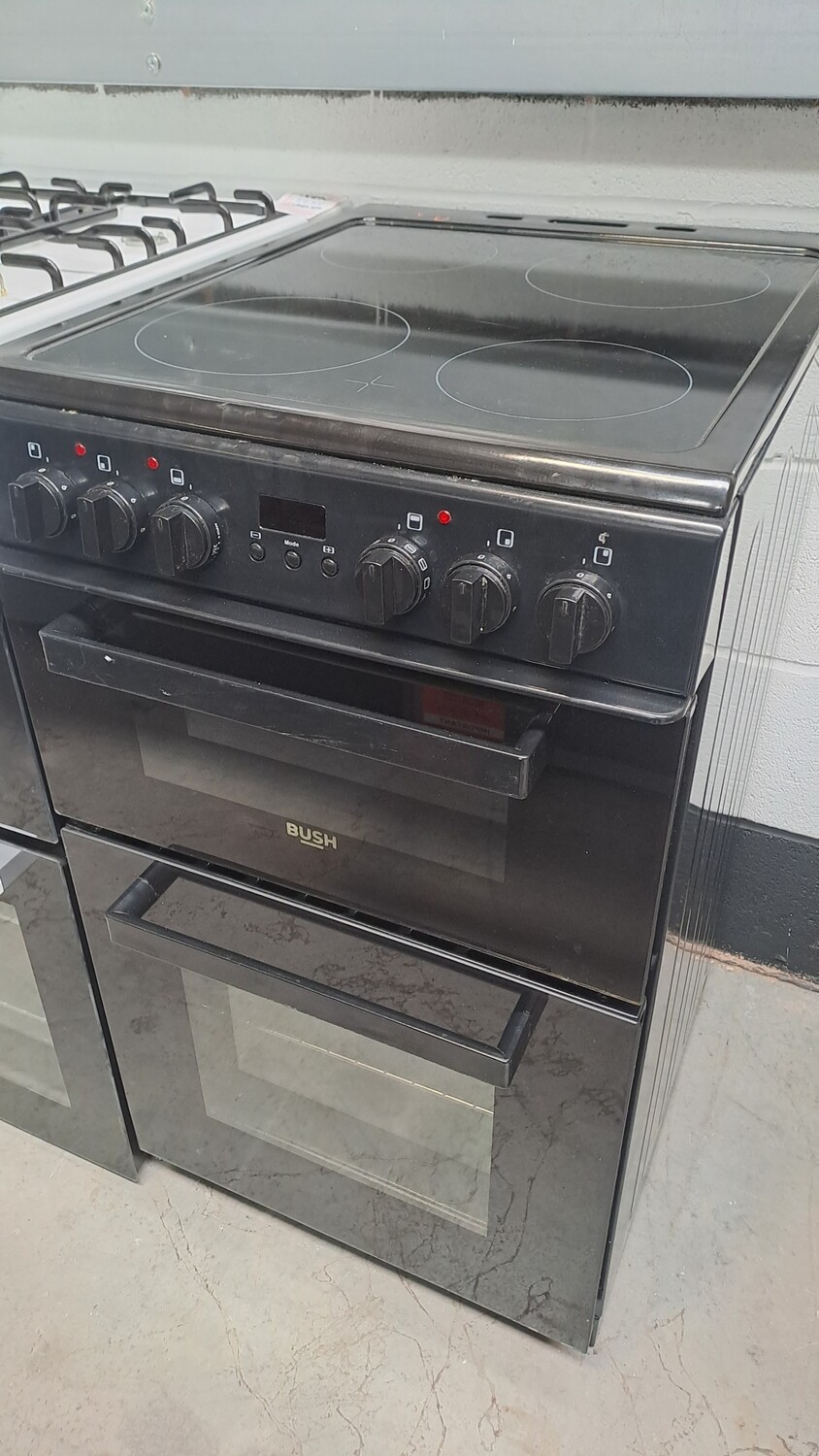 Bush 60cm Electric Cooker Solid Hobs White