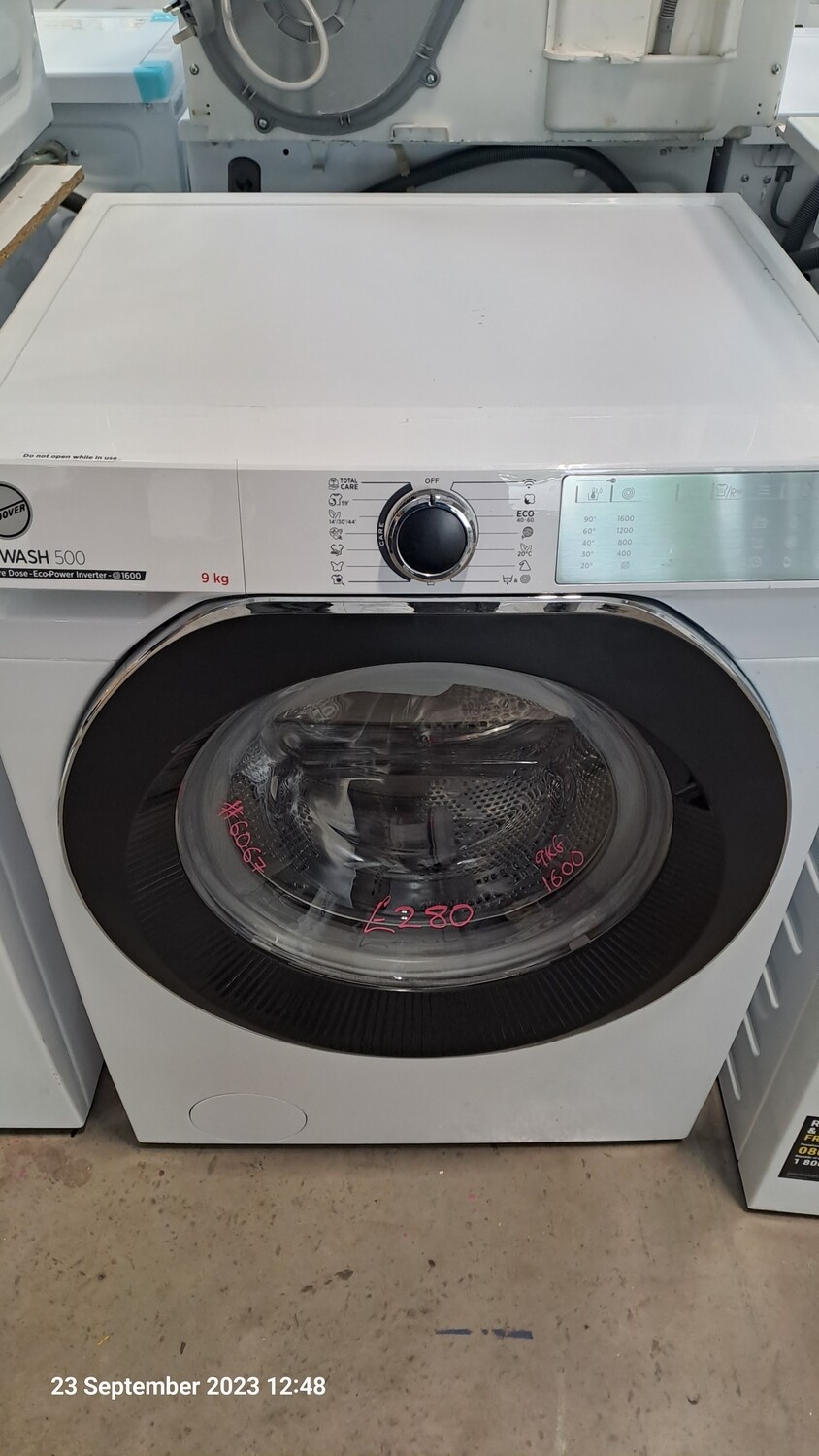 Hoover HWDB69AMC/1-80 H-Wash 9kg 1600 Spin Auto Dosing Washing Machine White Graded, Located in our Whitby Road shop