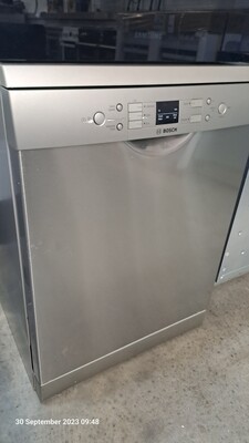 Bosch SMS58M18GB 60cm Freestanding Full Size Dishwasher in Silver Stainless 