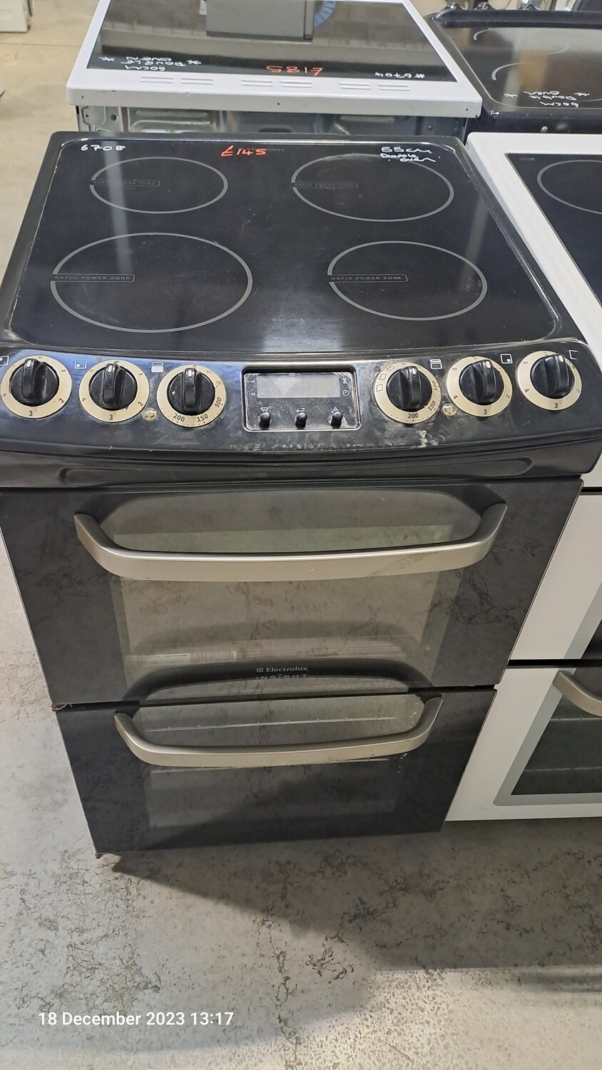 Electrolux 55cm Electric cooker Twin Cavity Double Oven Ceramic Hob Black