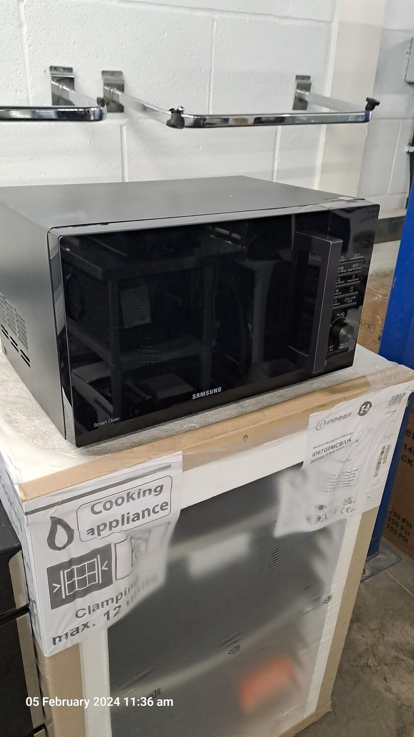 Samsung MC28A5125AK Combination Smart Microwave Oven 28L 850w Black