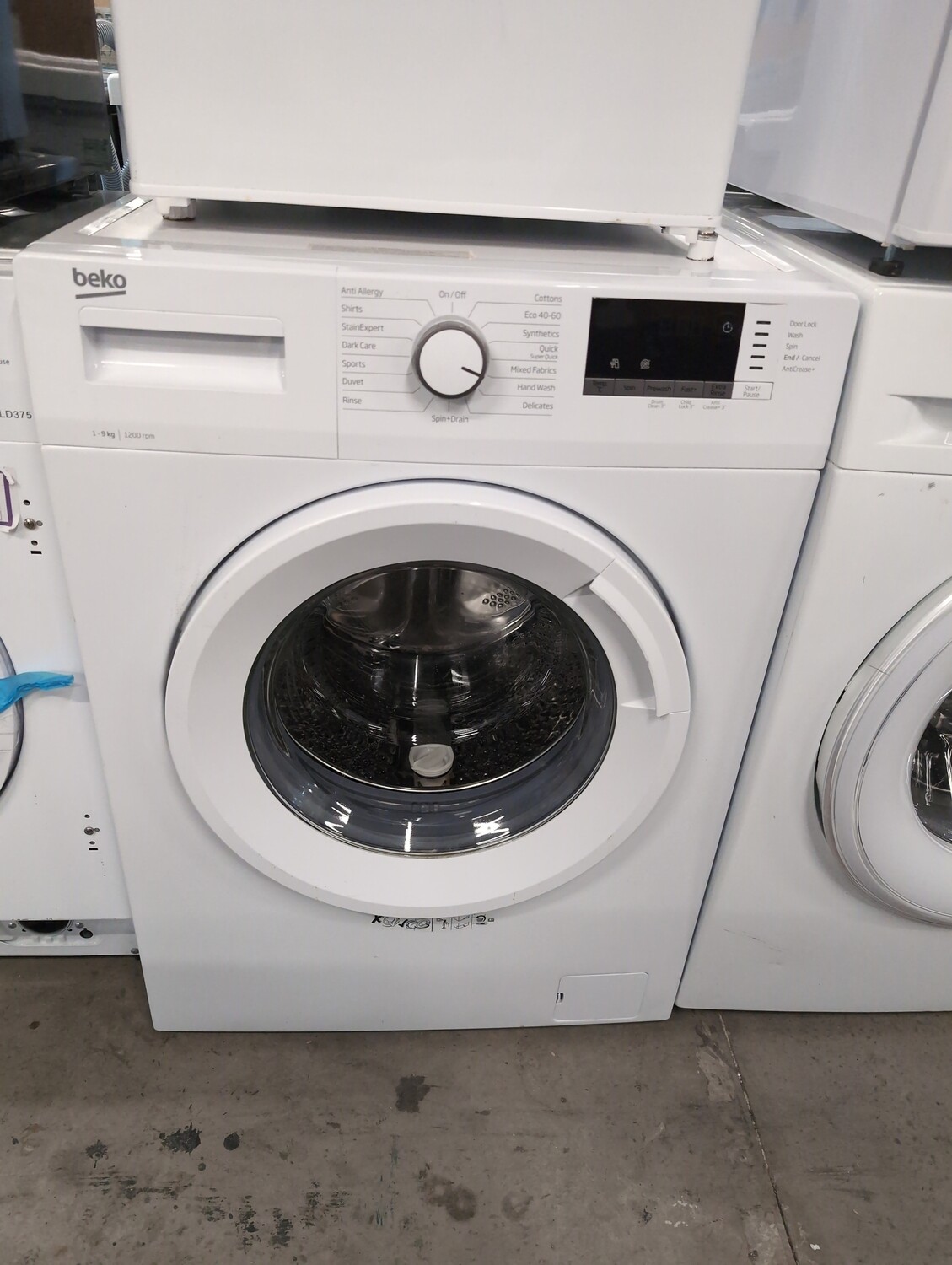 Beko WTK92151W 9kg Load 1200 Spin Washing Machine White H84cm W60cm D64cm - Refurbished