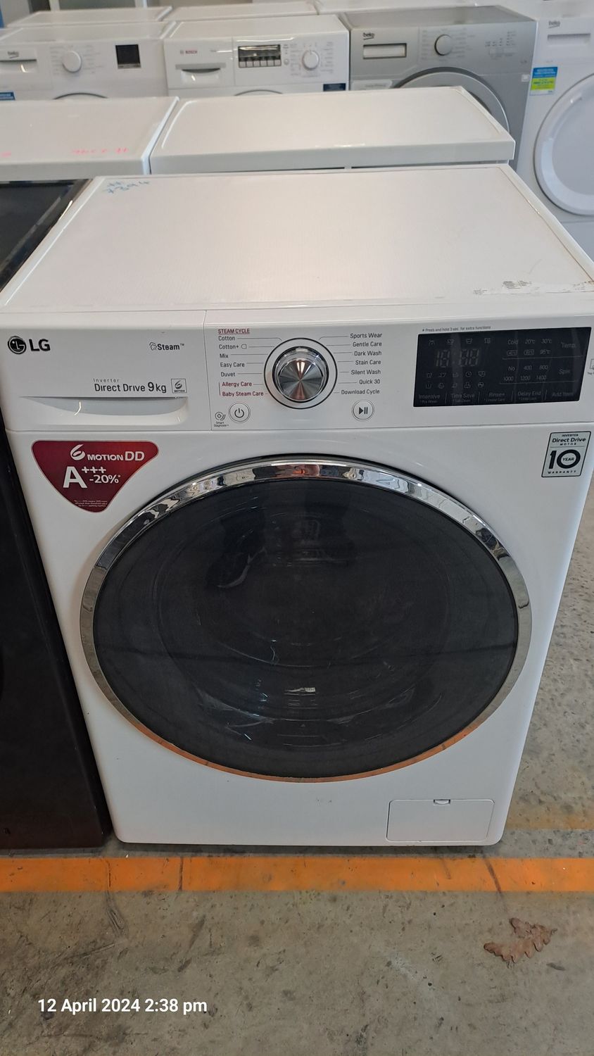 LG F4J6VY2W 9kg Load 1400 Spin Steam Cycle Washing Machine White Refurbished W60cm D56cm H85cm
