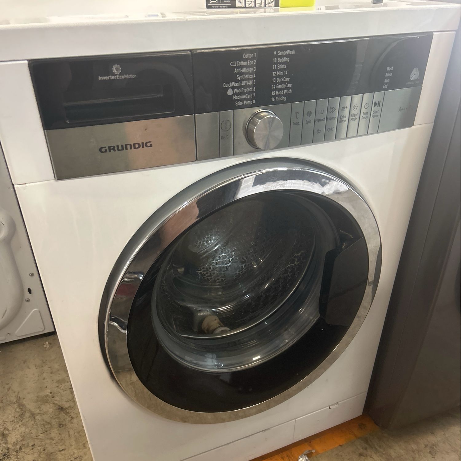 Grundig GWD59400CW 9kg Load 1400 Spin A+++ Washing Machine White Refurbished